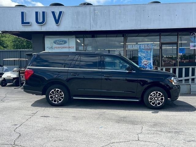 2023 Ford Expedition Max XLT 4x4 in Agate Black Metallic — front three-quarter view