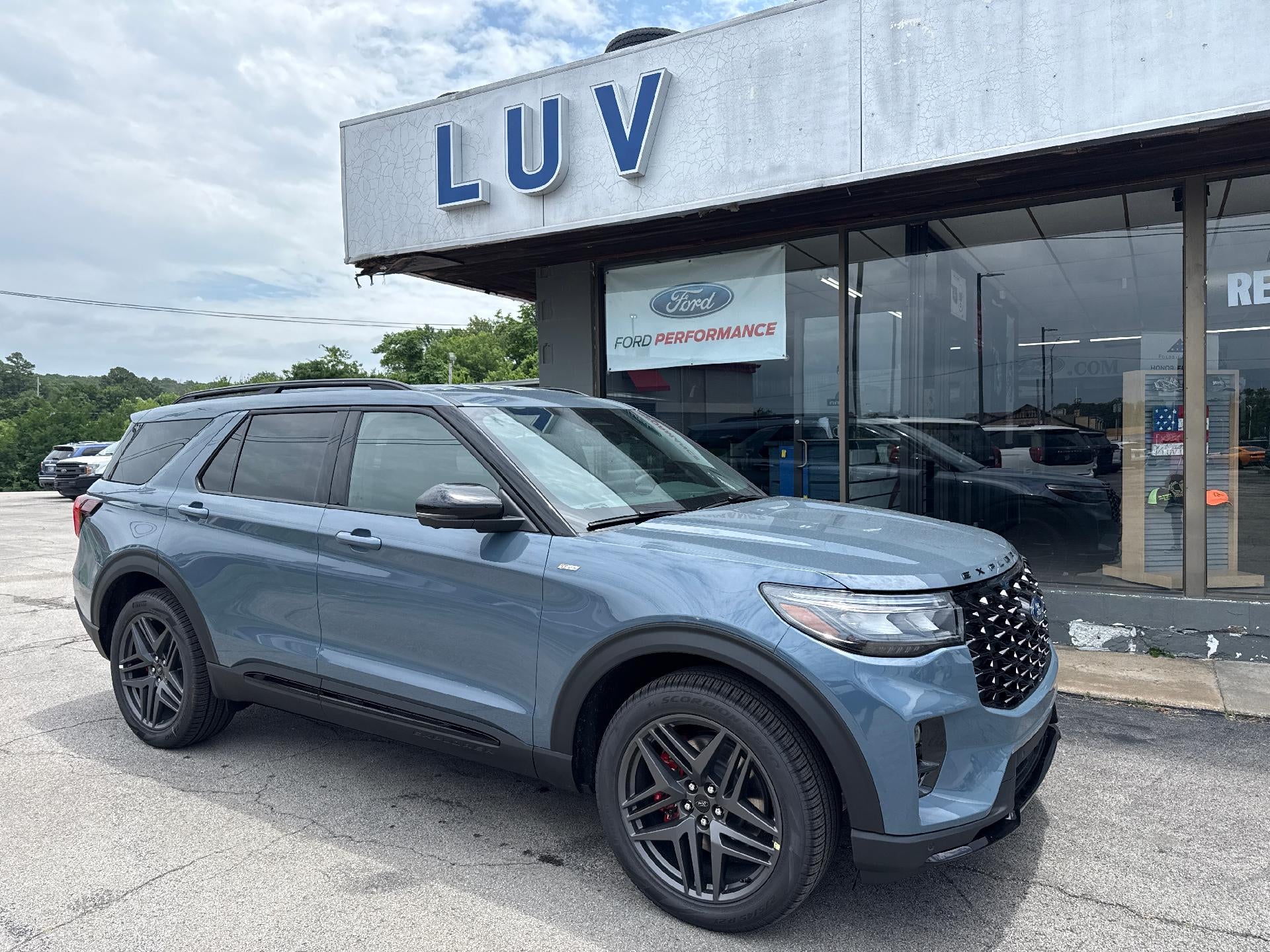 2026 Ford Explorer ST-Line 4WD in Vapor Blue Metallic — front three-quarter view