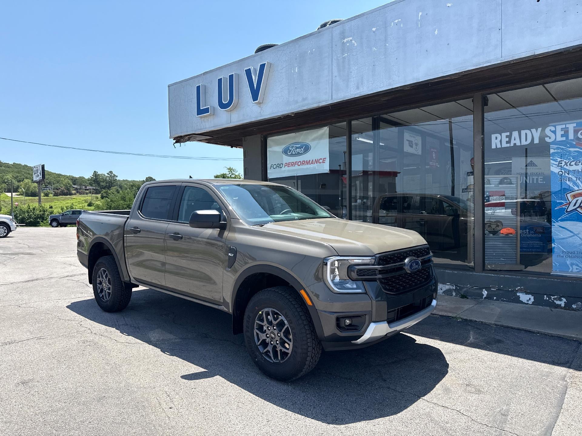 2026 Ford Ranger XLT 4WD SuperCrew 5' Box in Marsh Gray — front three-quarter view